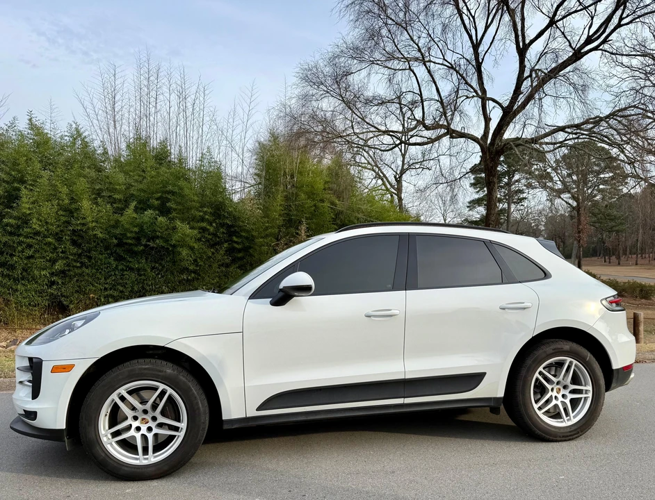 2019 Porsche Macan - Image 7 of 31
