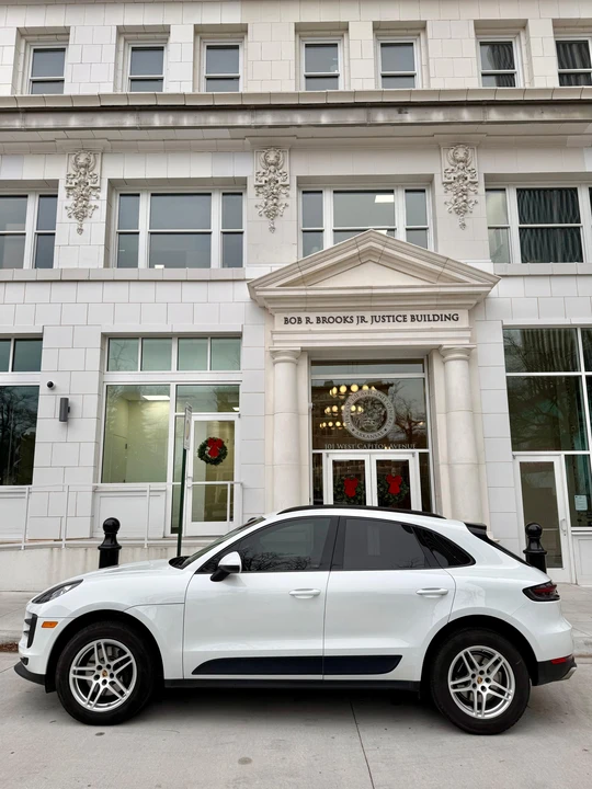 2019 Porsche Macan - Image 8 of 31