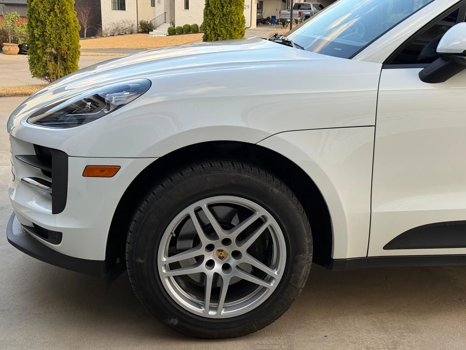 2019 Porsche Macan - Image 17 of 31