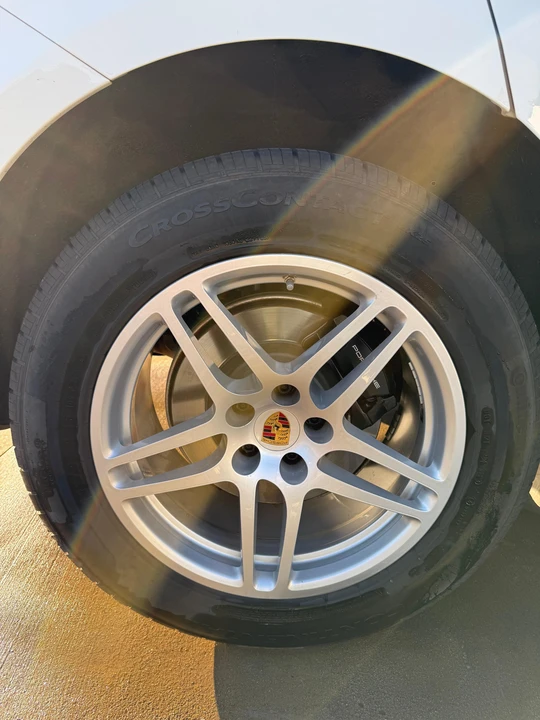 2019 Porsche Macan - Image 22 of 31