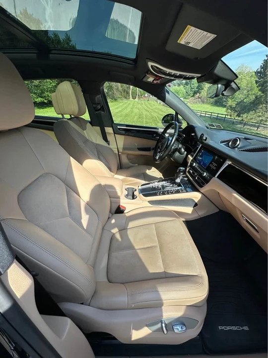 2019 Porsche Macan - Image 9 of 20
