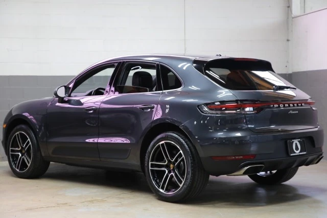 2019 Porsche Macan - Image 16 of 24
