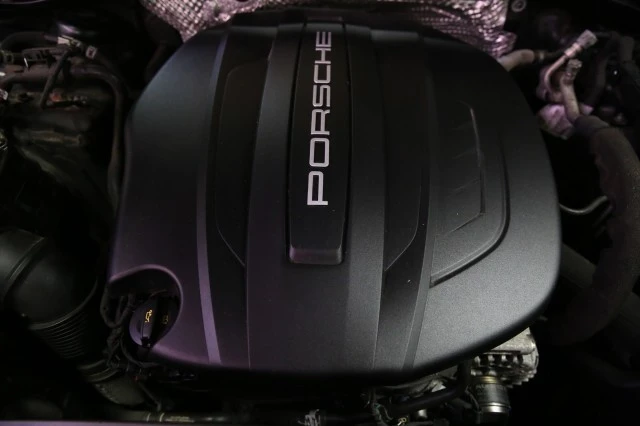 2019 Porsche Macan - Image 7 of 24