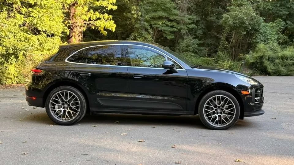 2019 Porsche Macan - Image 2 of 20