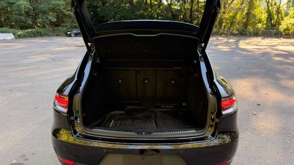 2019 Porsche Macan - Image 9 of 20
