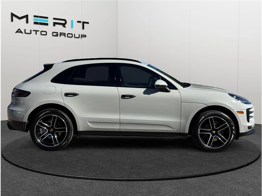 2019 Porsche Macan - Image 10 of 21