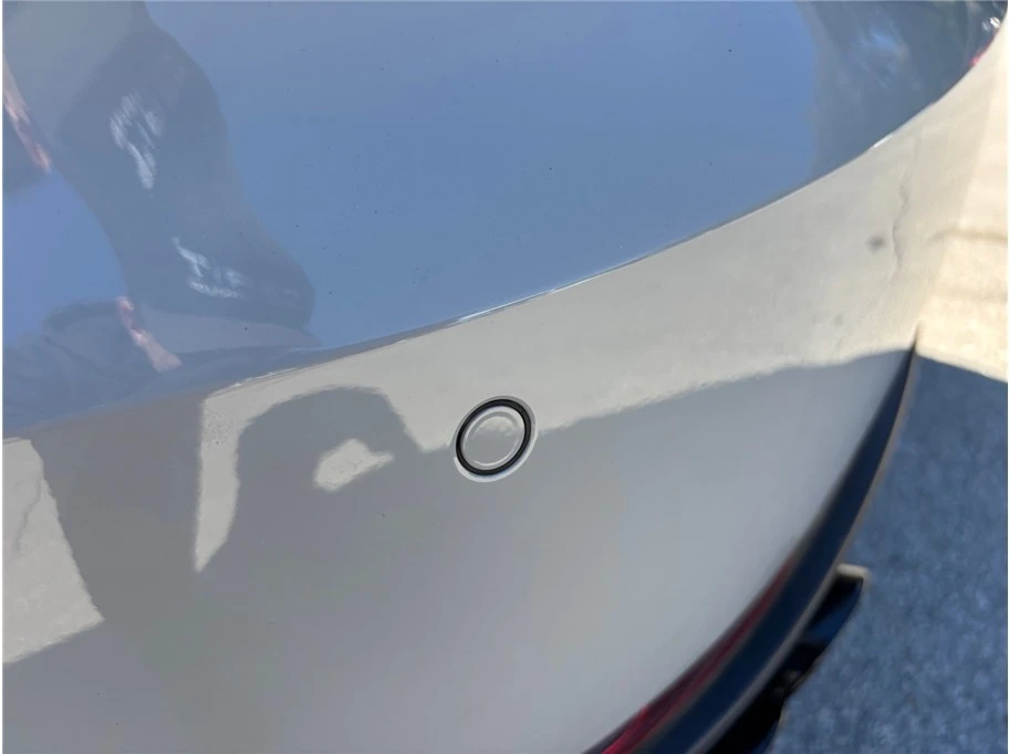 2019 Porsche Macan - Image 17 of 21