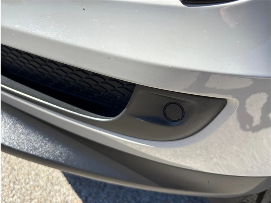 2019 Porsche Macan - Image 14 of 21
