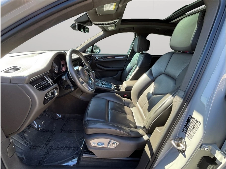 2019 Porsche Macan - Image 2 of 21