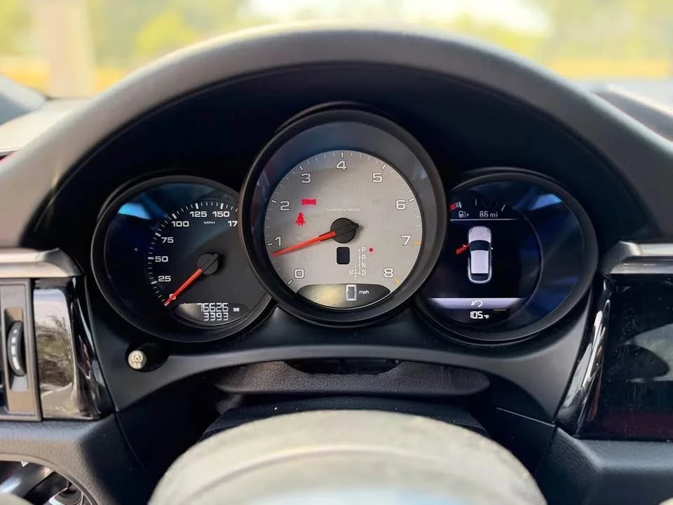 2019 Porsche Macan S - Image 10 of 17