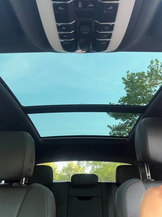 2019 Porsche Macan - Image 21 of 23