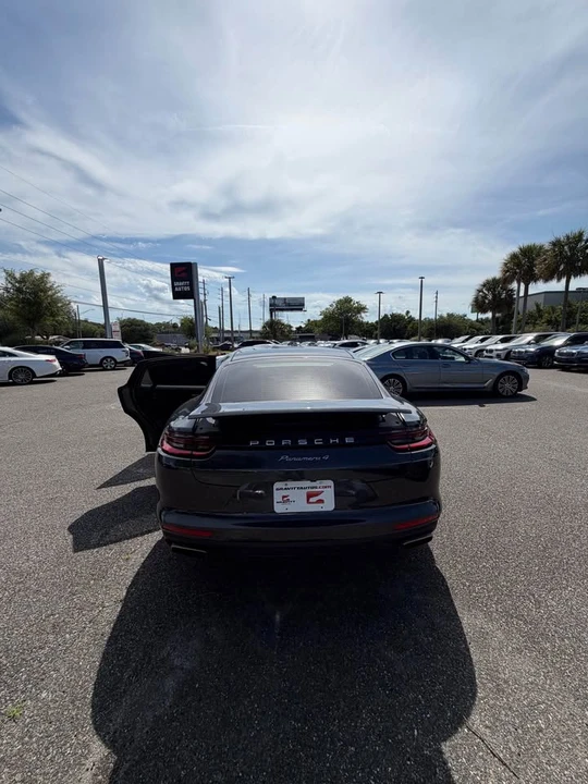 2019 Porsche 971 Panamera - Image 9 of 18