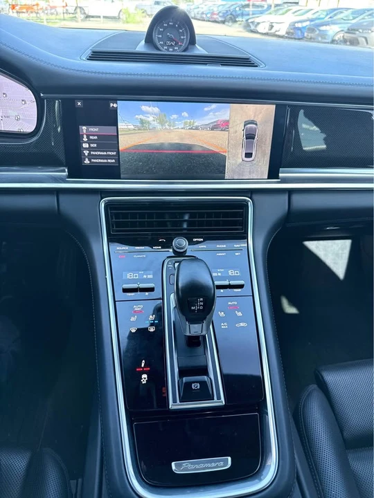 2019 Porsche Panamera - Image 15 of 16