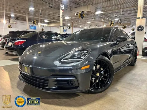 2019 Porsche Panamera 4 Carbon Fiber Interior