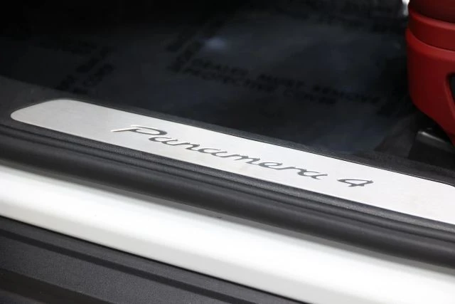 2019 Porsche 971 Panamera - Image 17 of 31