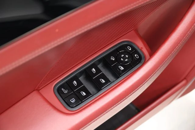 2019 Porsche 971 Panamera - Image 13 of 31