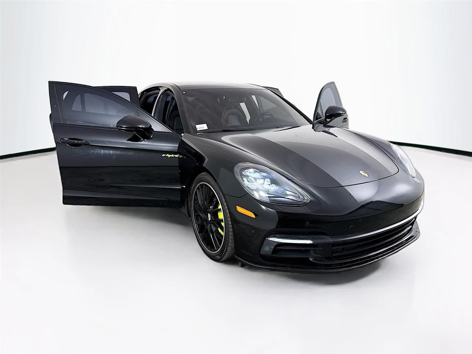 2019 Porsche 971 Panamera - Image 18 of 19
