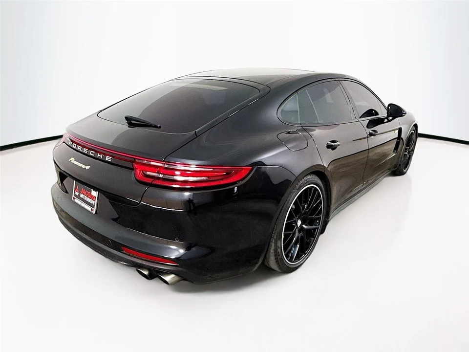 2019 Porsche 971 Panamera - Image 17 of 19
