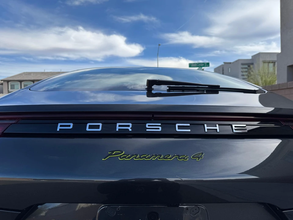 2019 Porsche 971 Panamera - Image 28 of 31