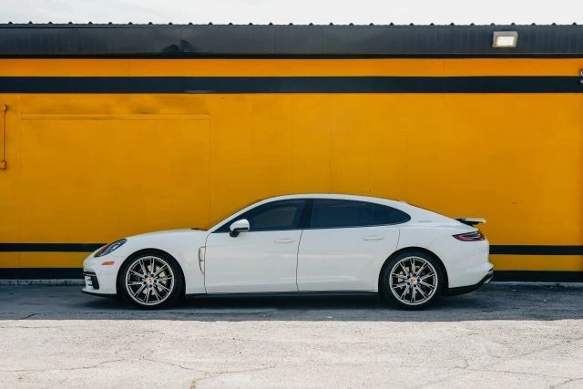 2019 Porsche 971 Panamera - Image 8 of 31