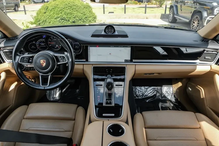 2019 Porsche 971 Panamera - Image 12 of 19