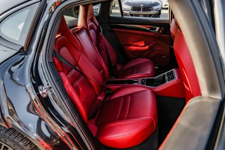 2019 Porsche 971 Panamera - Image 16 of 18