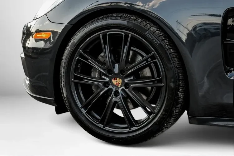 2019 Porsche 971 Panamera - Image 18 of 18