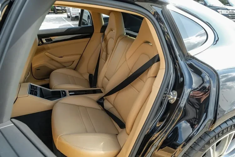 2019 Porsche 971 Panamera - Image 19 of 19