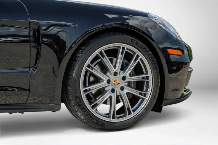 2019 Porsche 971 Panamera - Image 10 of 19