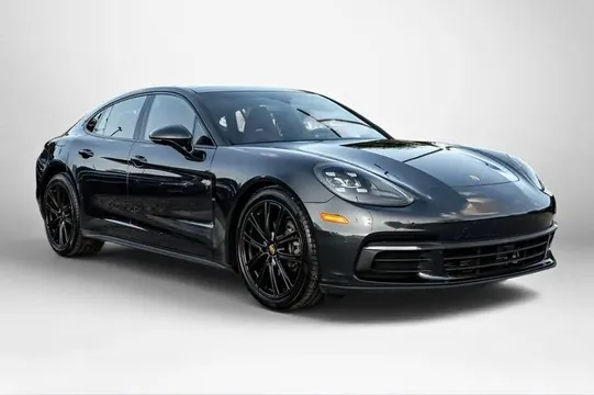 2019 Porsche Panamera 4