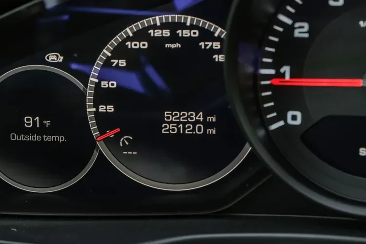 2019 Porsche 971 Panamera - Image 13 of 19