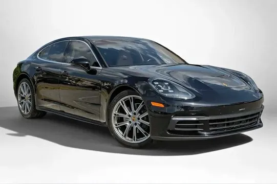 2019 Porsche Panamera 4