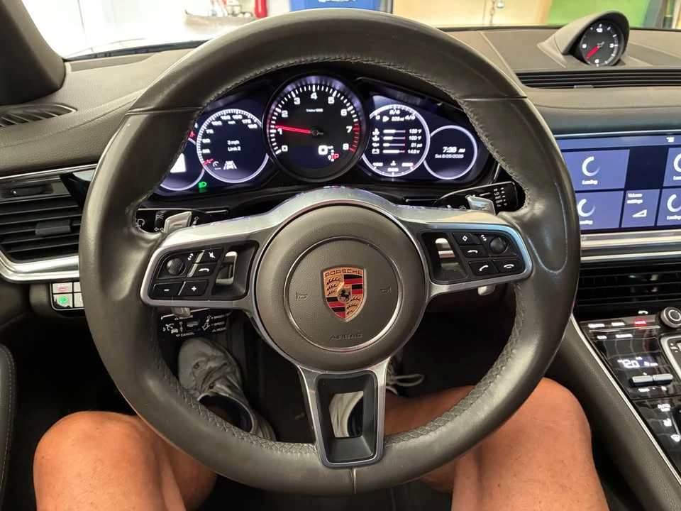 2019 Porsche 971 Panamera - Image 14 of 17
