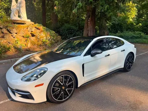 2019 Porsche Panamera 4 Sedan 4D