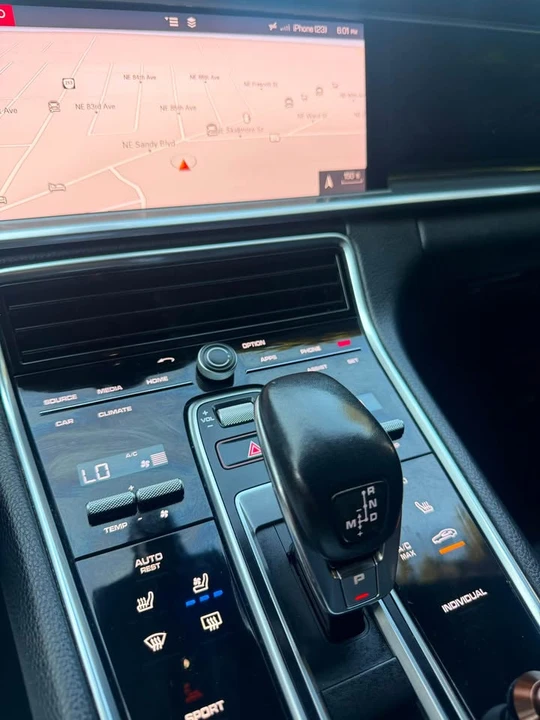 2019 Porsche 971 Panamera - Image 11 of 20