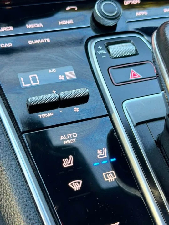 2019 Porsche 971 Panamera - Image 19 of 20