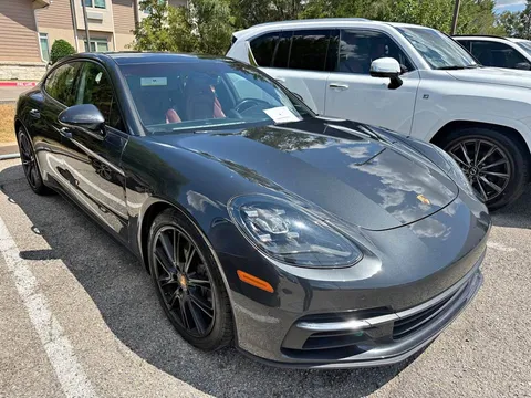 2019 Porsche Panamera 4 Sedan 4D