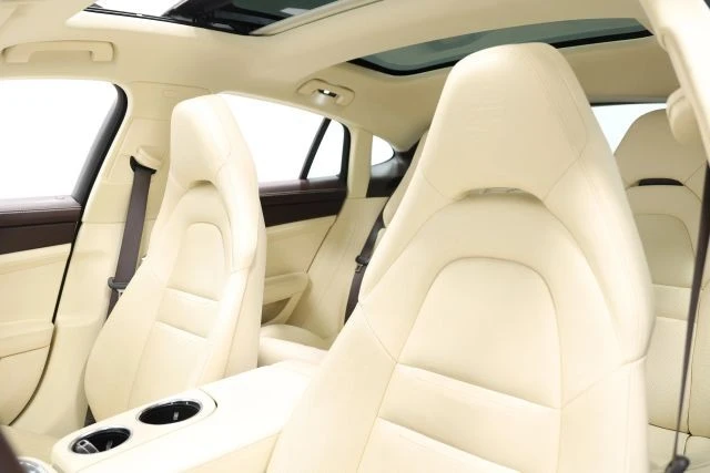 2019 Porsche 971 Panamera - Image 18 of 21