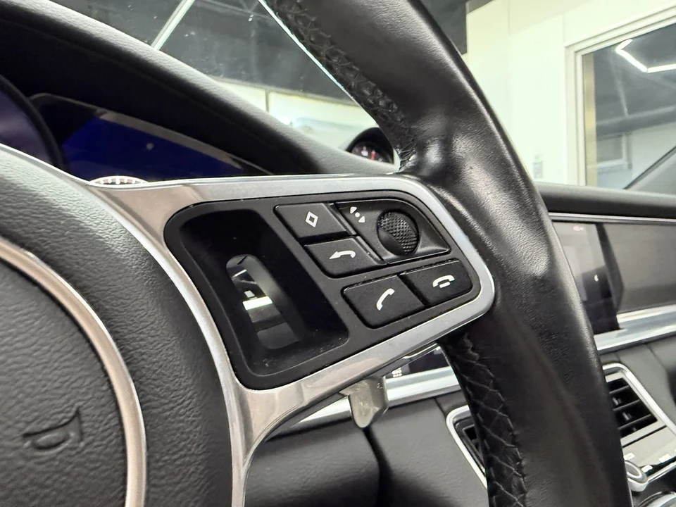 2019 Porsche 971 Panamera - Image 19 of 21