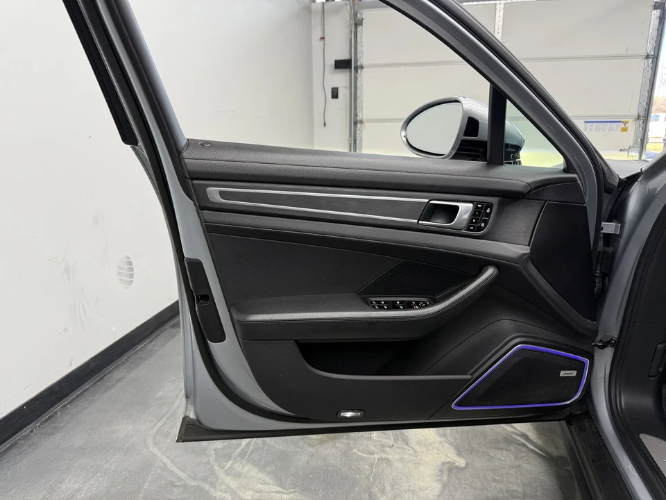 2019 Porsche 971 Panamera - Image 11 of 21