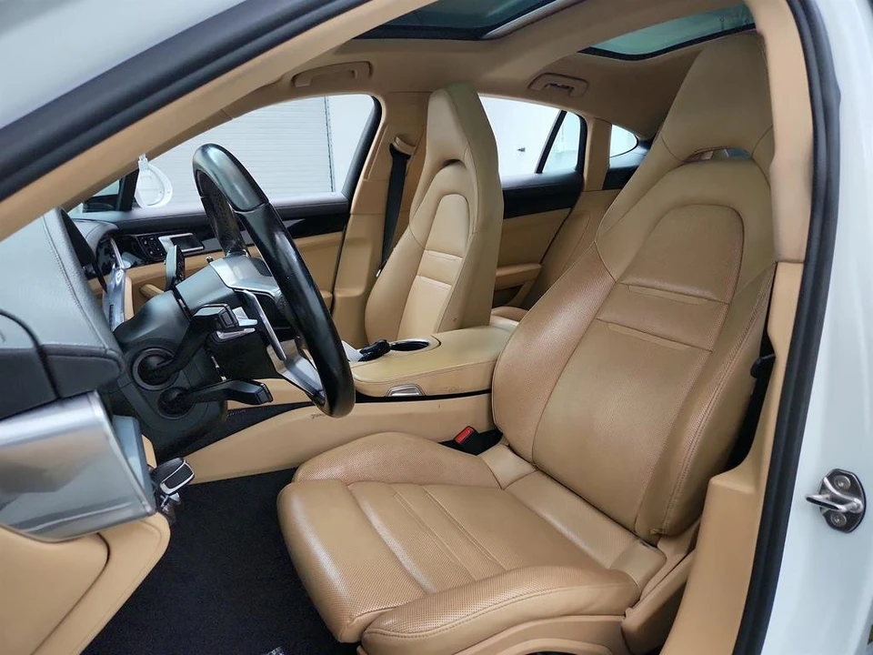 2019 Porsche 971 Panamera - Image 14 of 21