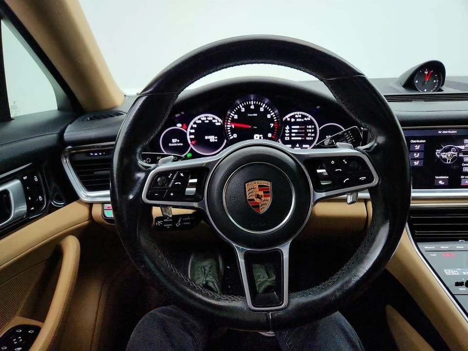 2019 Porsche 971 Panamera - Image 18 of 21