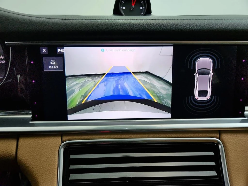 2019 Porsche 971 Panamera - Image 20 of 21