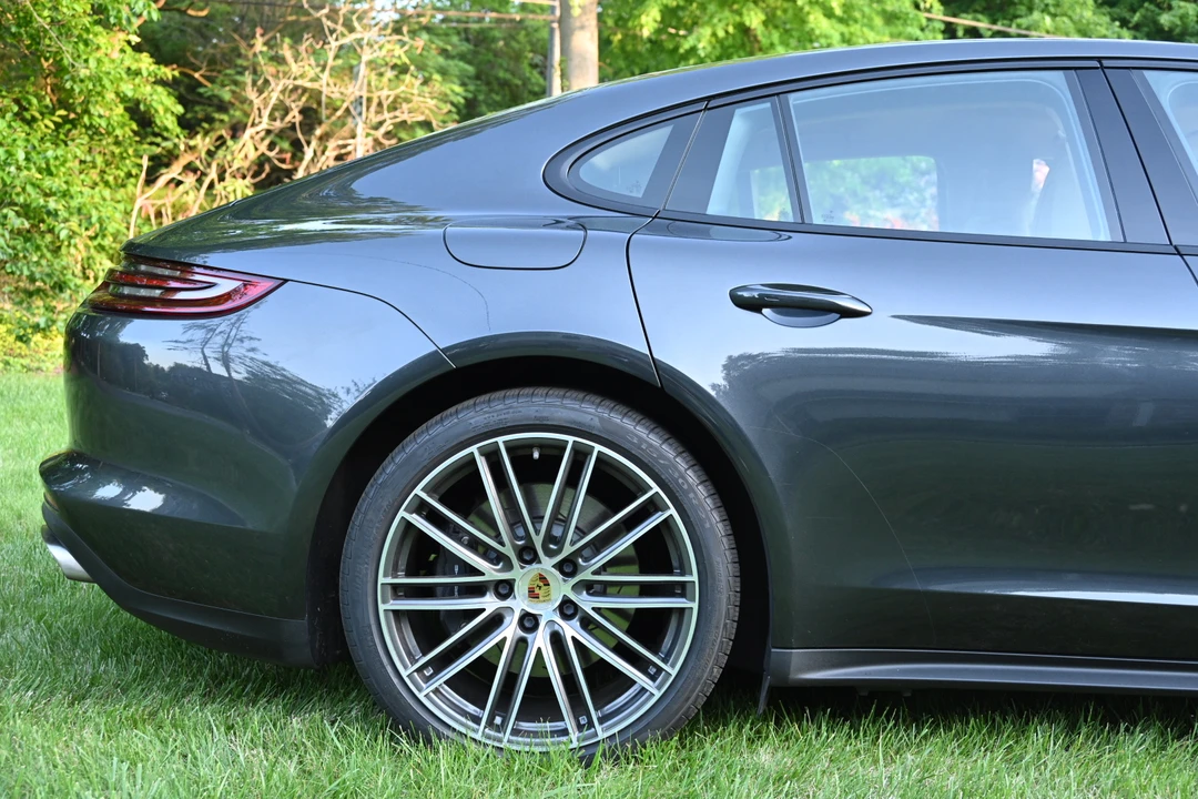 2019 Porsche 971 Panamera - Image 24 of 31