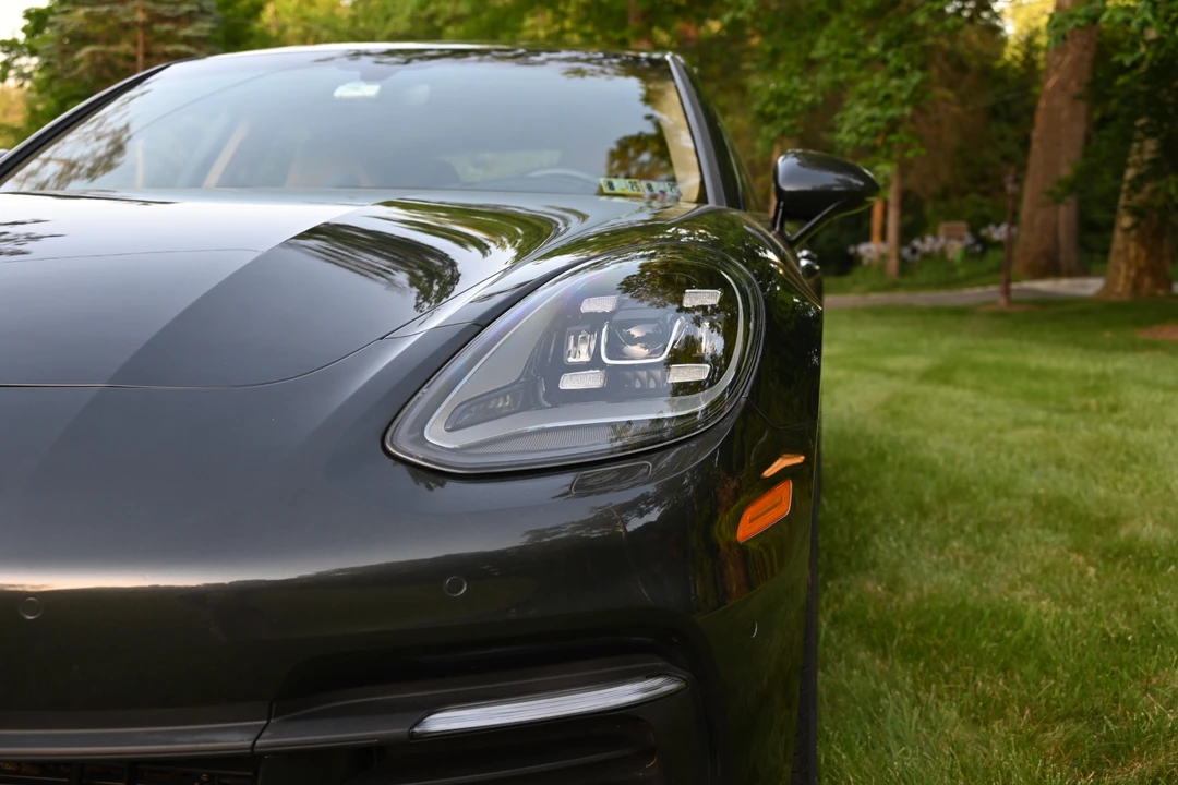2019 Porsche 971 Panamera - Image 28 of 31
