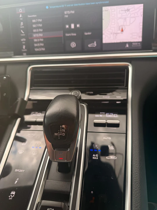 2019 Porsche 971 Panamera - Image 30 of 31