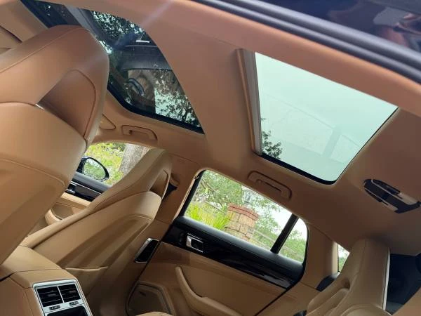 2019 Porsche 971 Panamera - Image 11 of 18