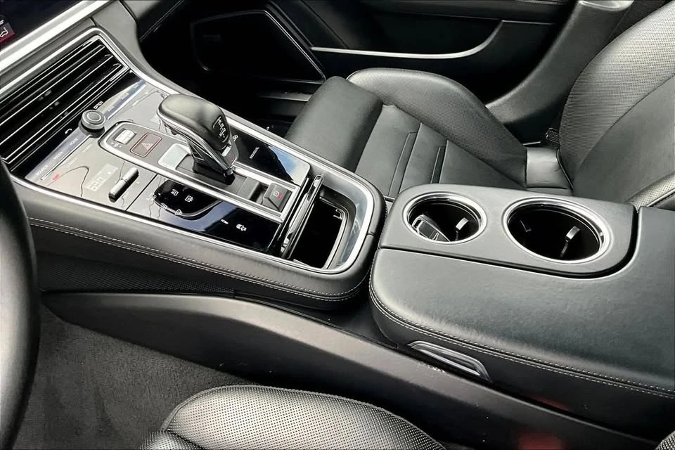 2019 Porsche 971 Panamera Turbo - Image 16 of 20
