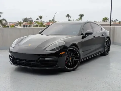 2019 Porsche Panamera GTS