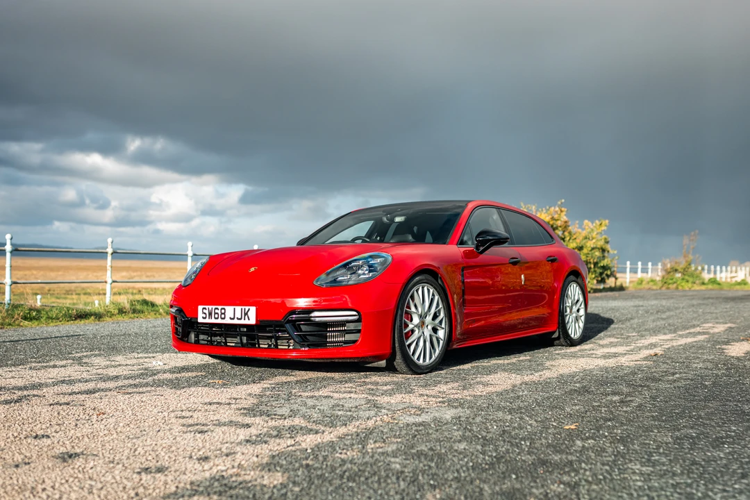 2019 Porsche 971 Panamera GTS - Image 11 of 31
